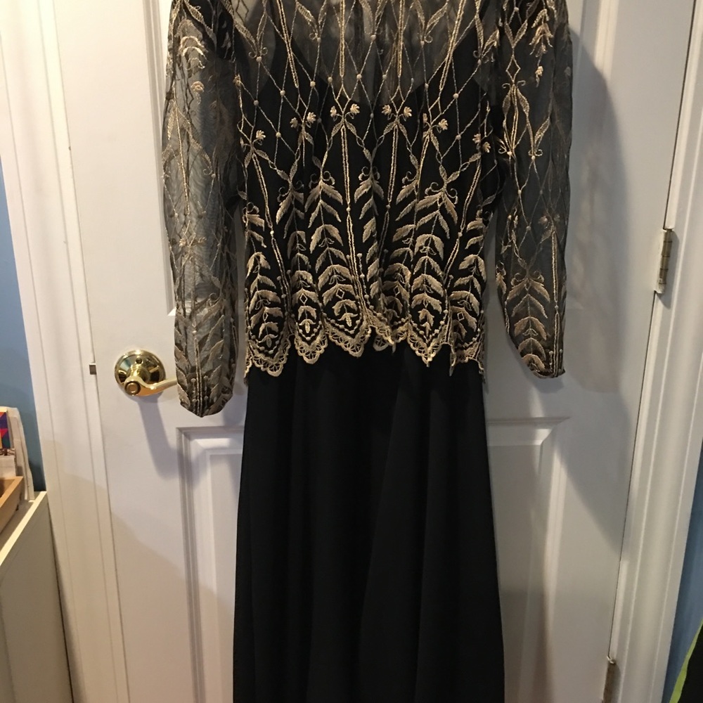Vintage Party Dress - black w/gold lace design top - Picture 3 of 6